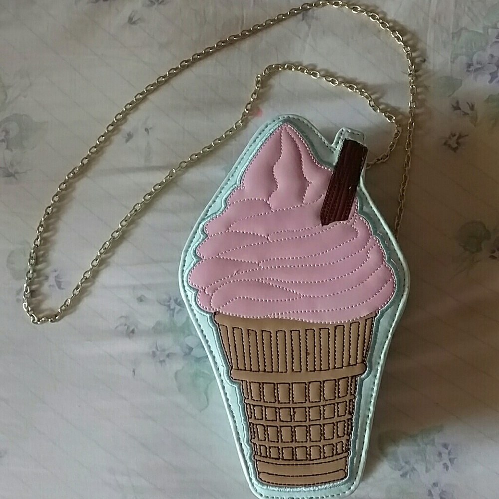 SkinnyDip London Ice Cream Purse with Chain Strap