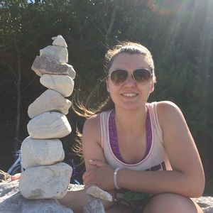 Meet your Posher, Haylee