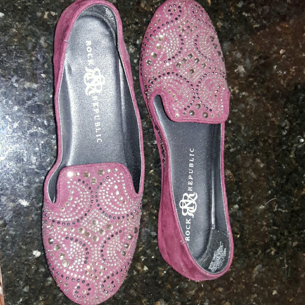 Rock & Republic purple studded flats