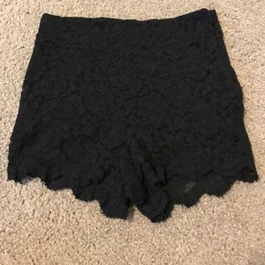 Free People lace shorts😍