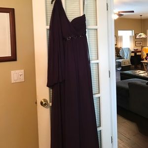Jessica Simpson Purple Gown!