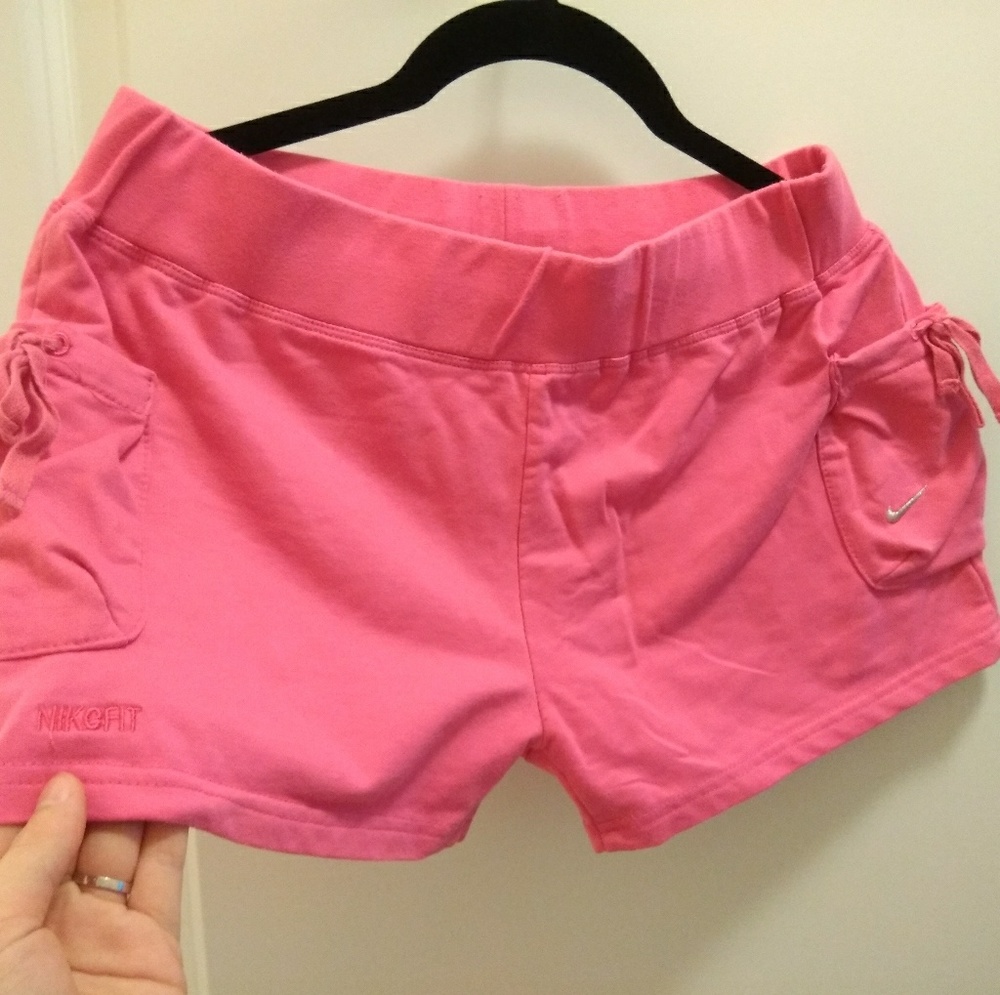 <LIKE NEW>Nikefit Shorts for golfing and outdoors