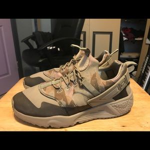 Nike Huaraches camouflage