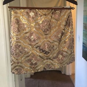 SALE ‼️Gold sequence skirt