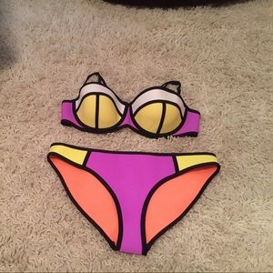 Triangle bikini set