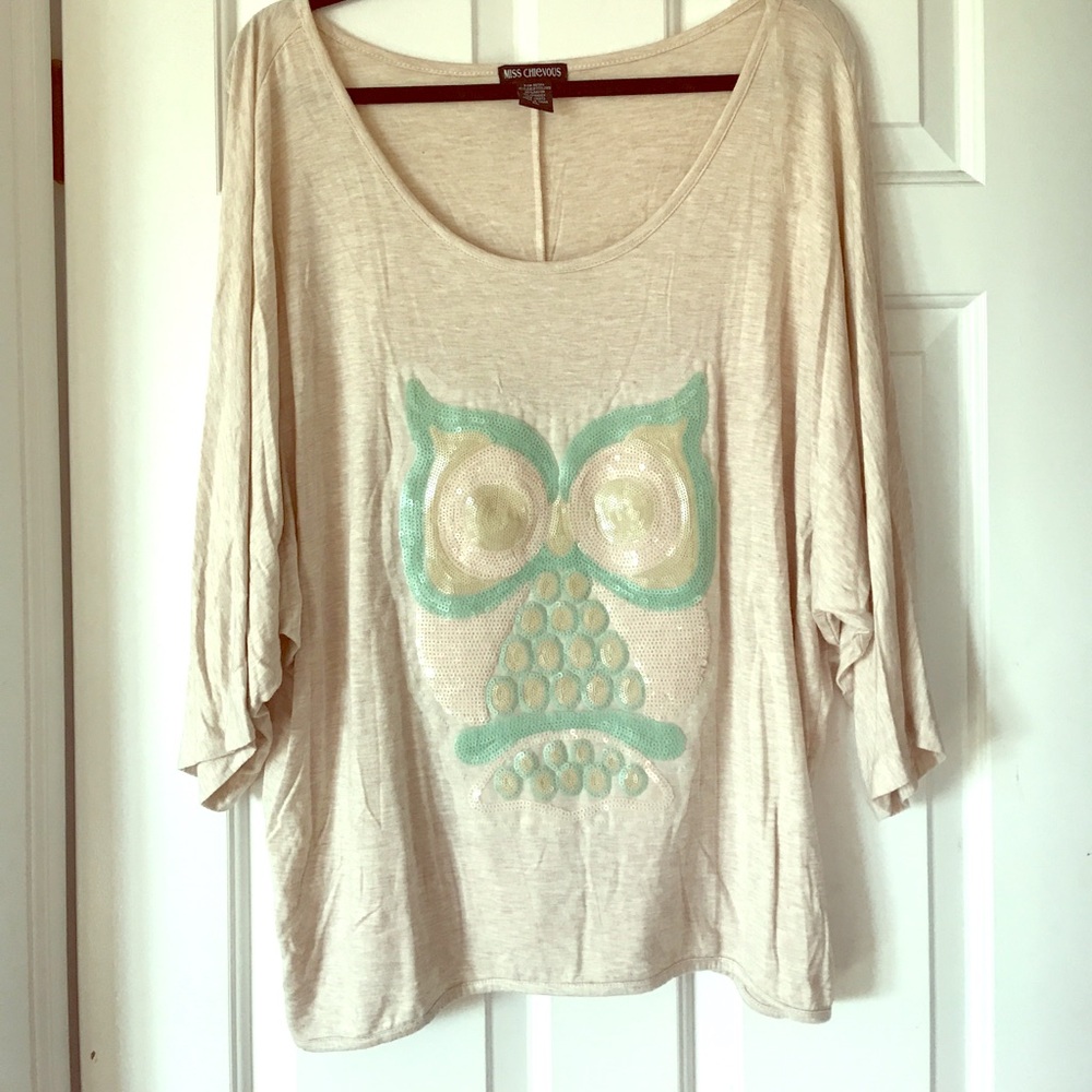 Loose fitting shirt