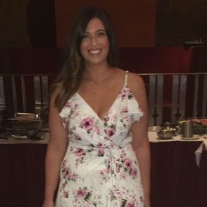 Meet your Posher, Elissa