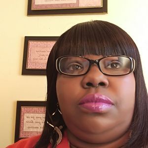 Meet your Posher, Carolyn