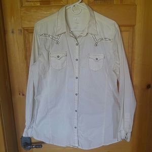 🌻🌻🌻NWOT Button Down Cowgirl Shirt  🌻🌻🌻