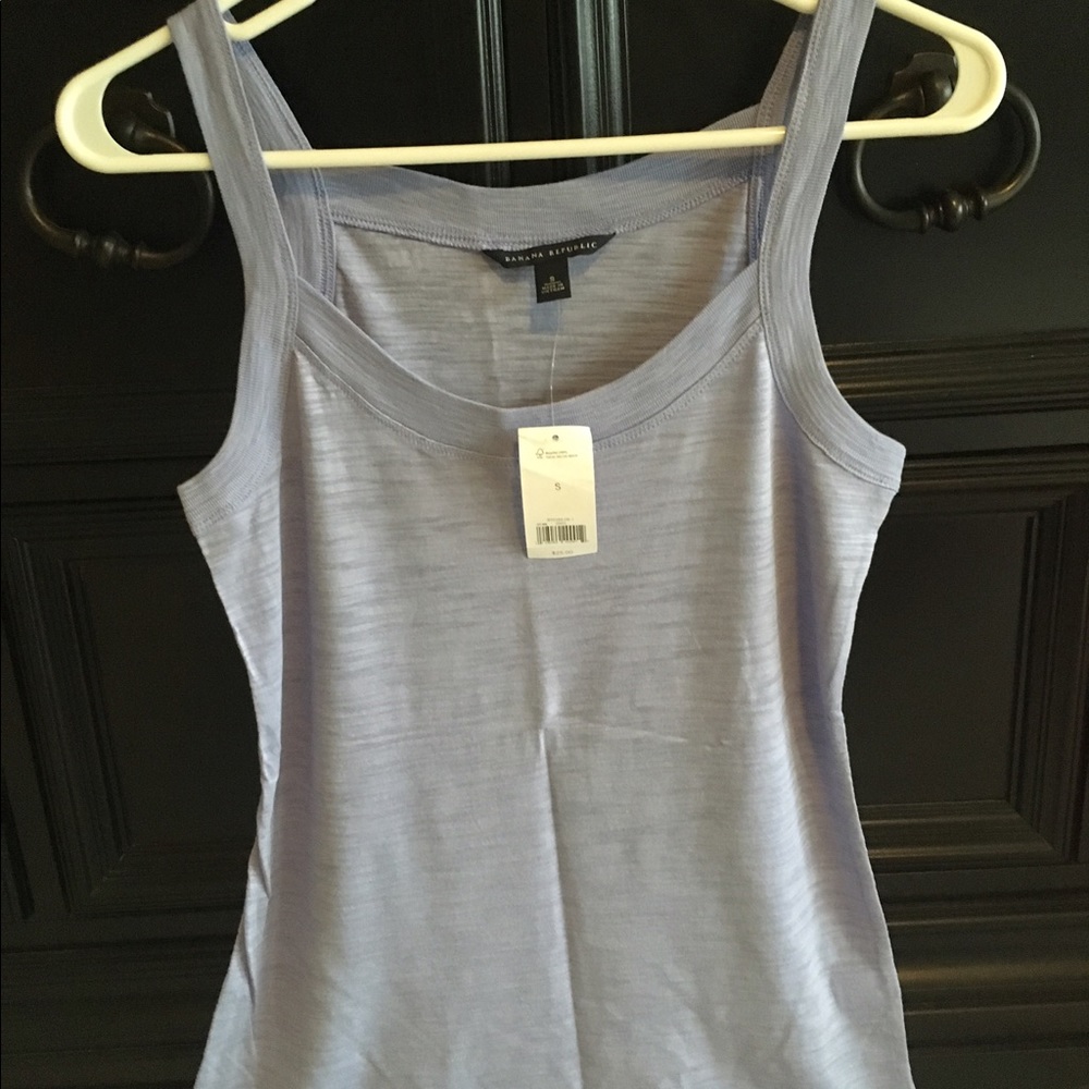 2 small Banana Republic tanks, pink and purple.