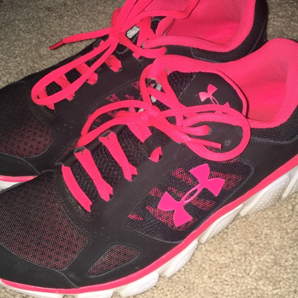 Under Armour Sneakers