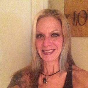 Meet your Posher, Carrie