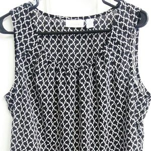 Black and White Sleeveless Chico's Shirt