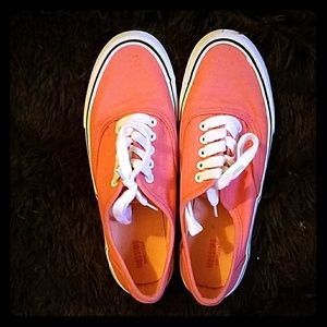 Pink converse