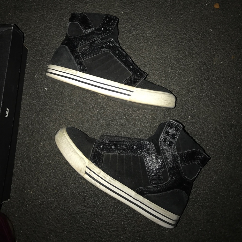 8.5 Skytop black-grey good condition
