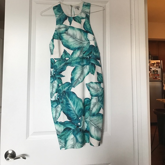 🌸 beautiful dress! 🌸 - Picture 1 of 4