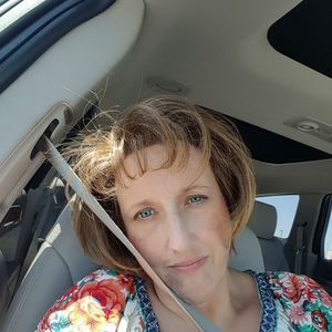 Meet your Posher, Debbie