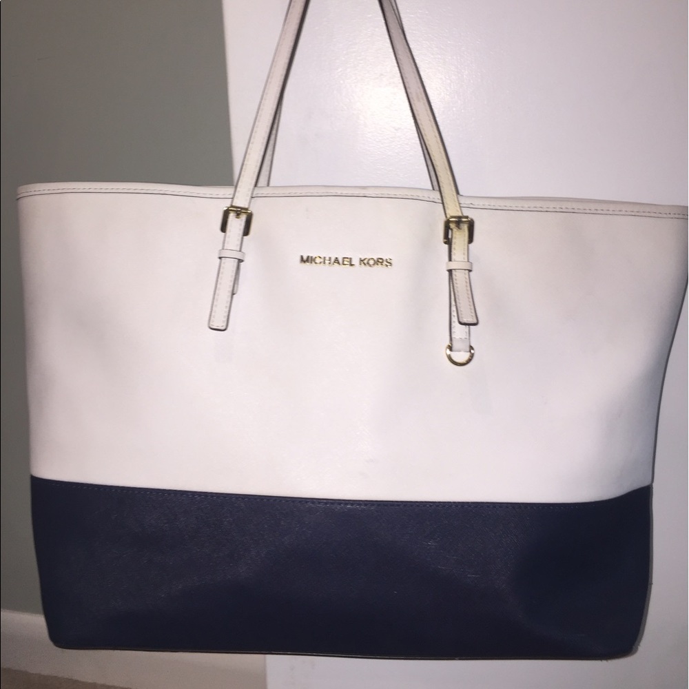 Michael Kors Jet Set Leather Tote Bag