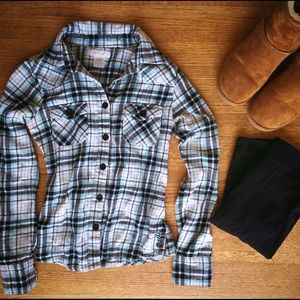 O'Neill Blue Flannel Size Small