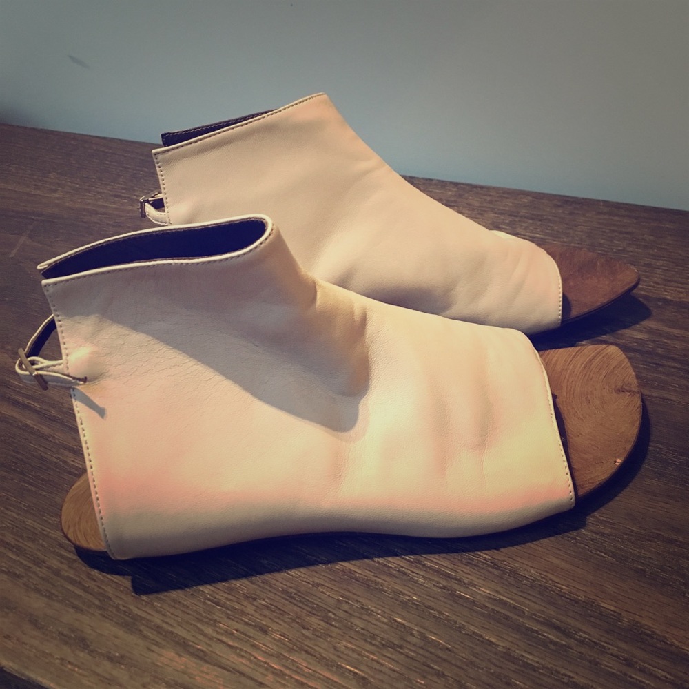 Sandals from dusica sacks