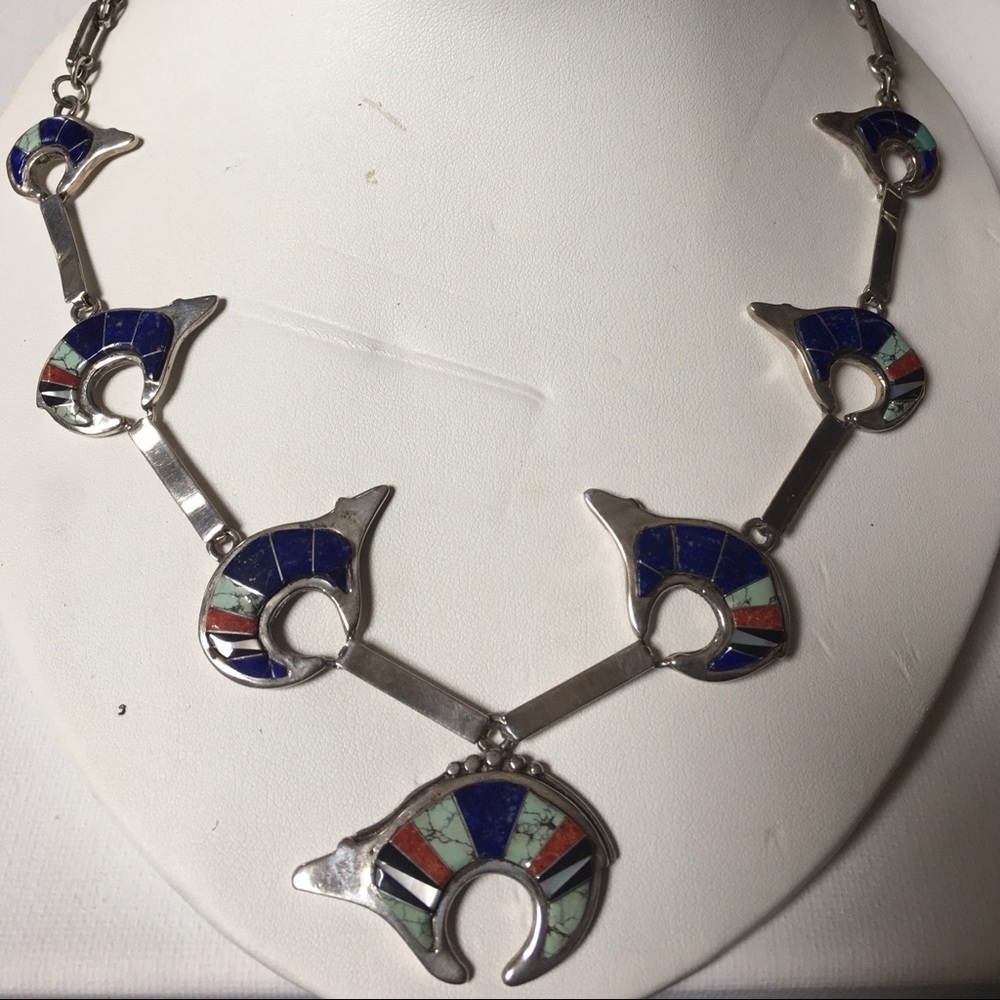 Hand made Native American bear necklace