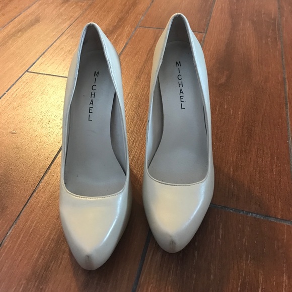 🌸❗️NEW PRICE MICHAEL KORS SHOES 👠 - Picture 1 of 7