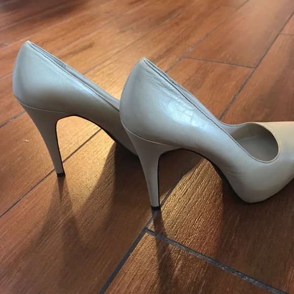 🌸❗️NEW PRICE MICHAEL KORS SHOES 👠 - Picture 2 of 7