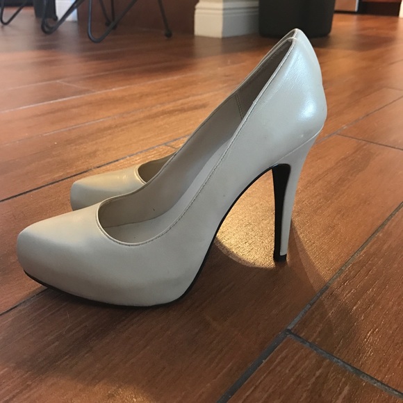 🌸❗️NEW PRICE MICHAEL KORS SHOES 👠 - Picture 3 of 7