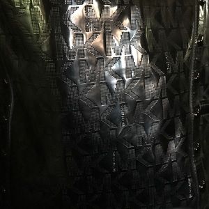 Meet your Posher, Shree