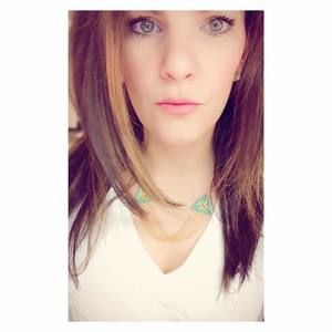 Meet your Posher, Claire