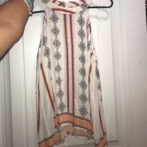 Flowly summer tank top.