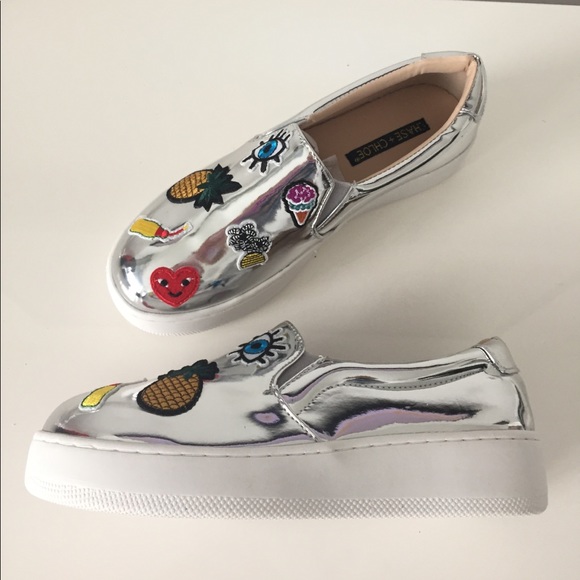 MOVING SALE⚡️ CUTE METALLIC SLIP-ONS - Picture 2 of 6
