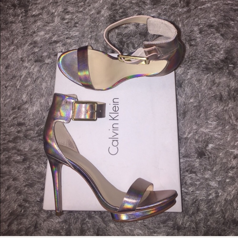 Calvin Klein Metallic 'Vivian' Pump.