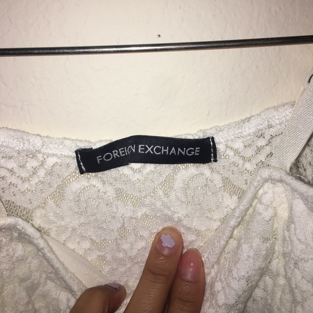 Foreign Exchange Ruffled Top - Picture 3 of 4