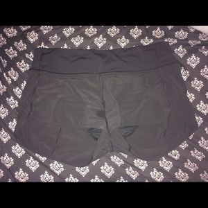 Black Lulu lemon shorts.