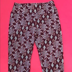 LulaRoe One Size Leggings- Snakes