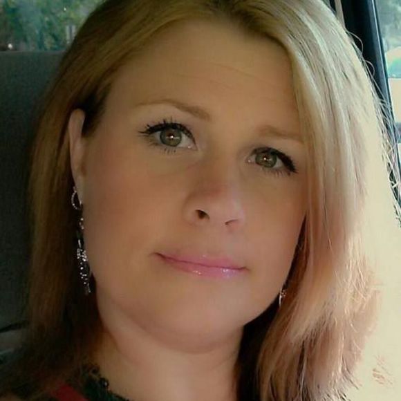 Meet your Posher, Jennifer - Picture 1 of 1