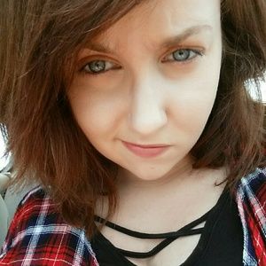 Meet your Posher, Cassie