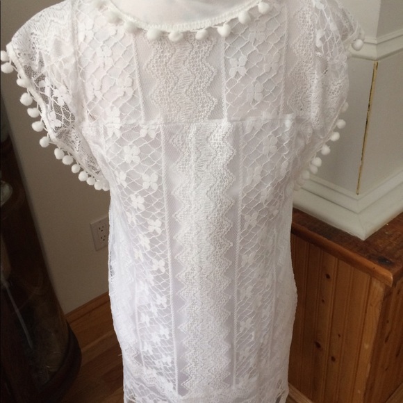 Women's Sleeveless Dress - Picture 4 of 7