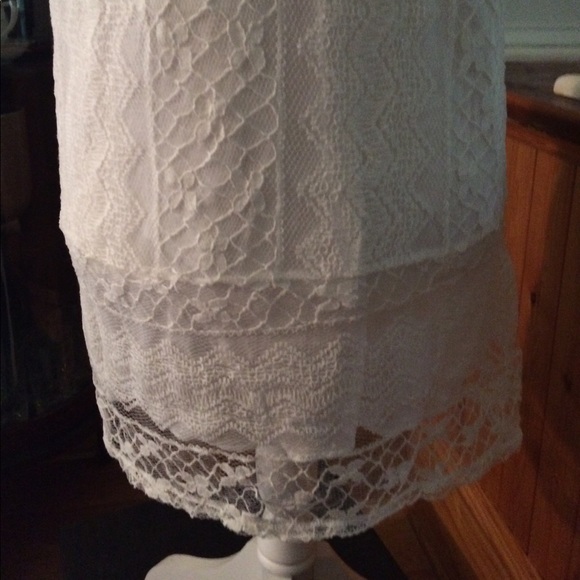 Women's Sleeveless Dress - Picture 7 of 7