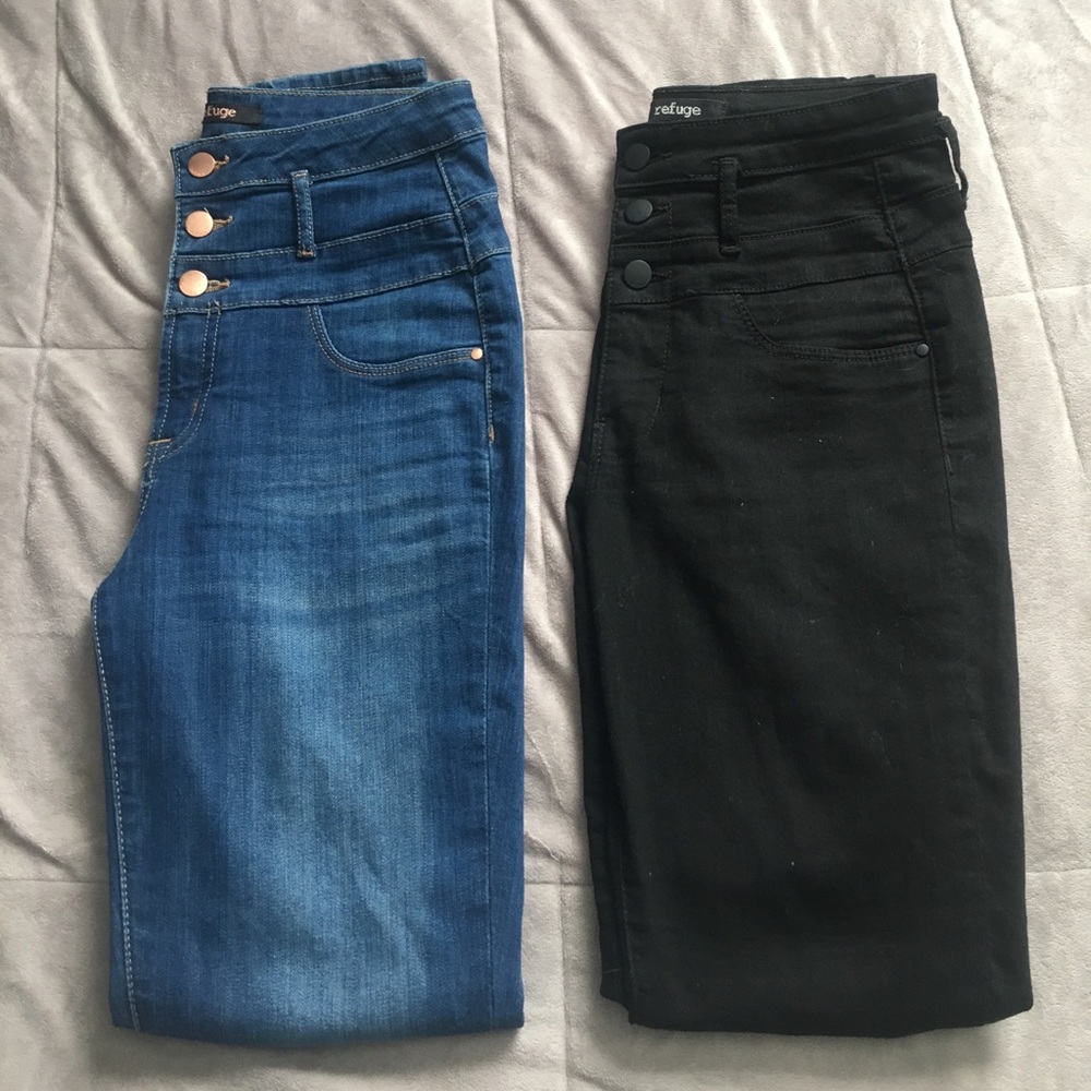 2 pairs of high waisted button up skinny jeans