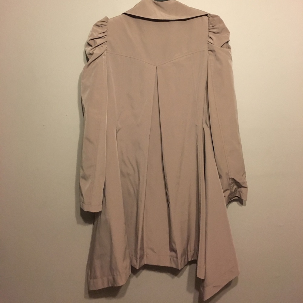 Jennifer Lopez Trench Coat View 3