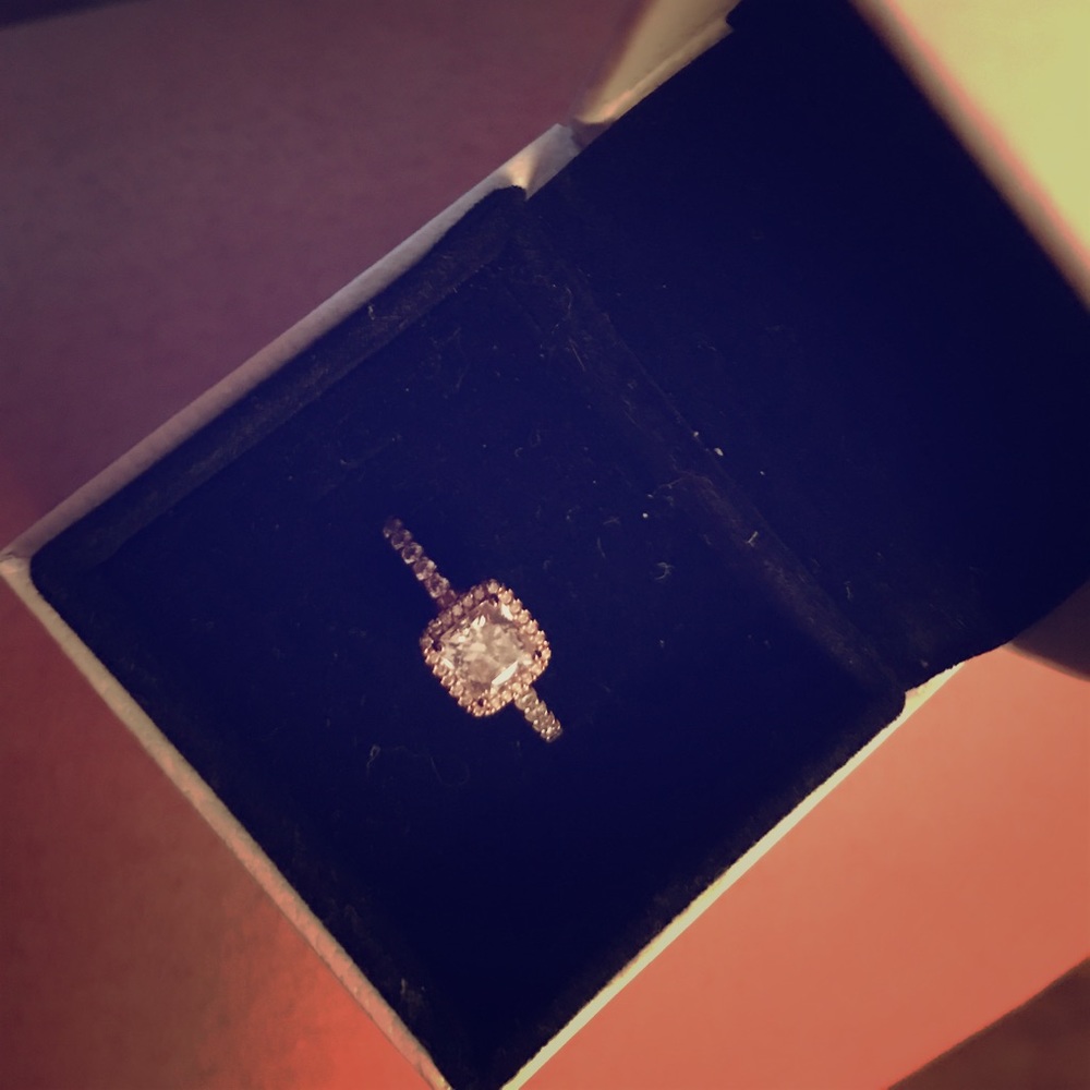 Pandora rose gold ring