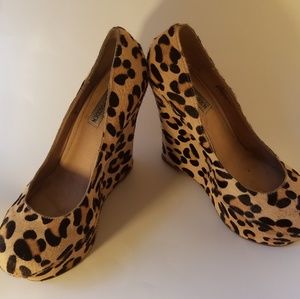 Steve Madden Animal print shoes