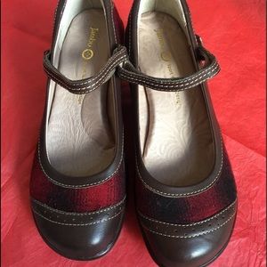 Wedge heel Mary Jane