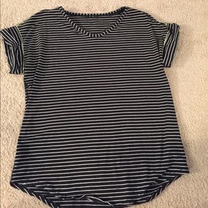 Lululemon Athletica rolled sleeve t shirt