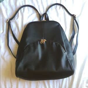 Leather Backpack - Scarleton