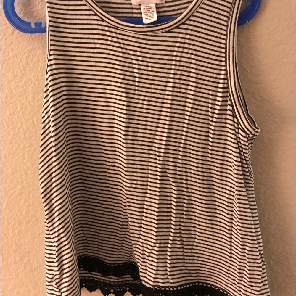 Striped tank top, black lace detailing