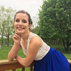 Meet your Posher, Alexis