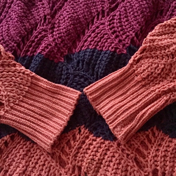 💖F21 Color Block Stripe Sweater - Picture 2 of 5